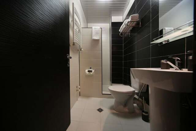 Отель Continental Hotel Кутаиси-41